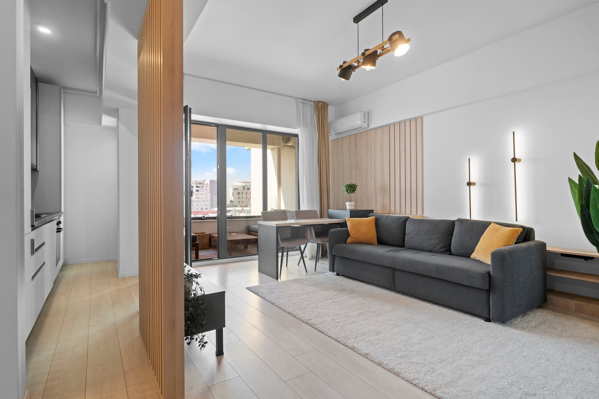 Union Plaza | Balcony Bliss