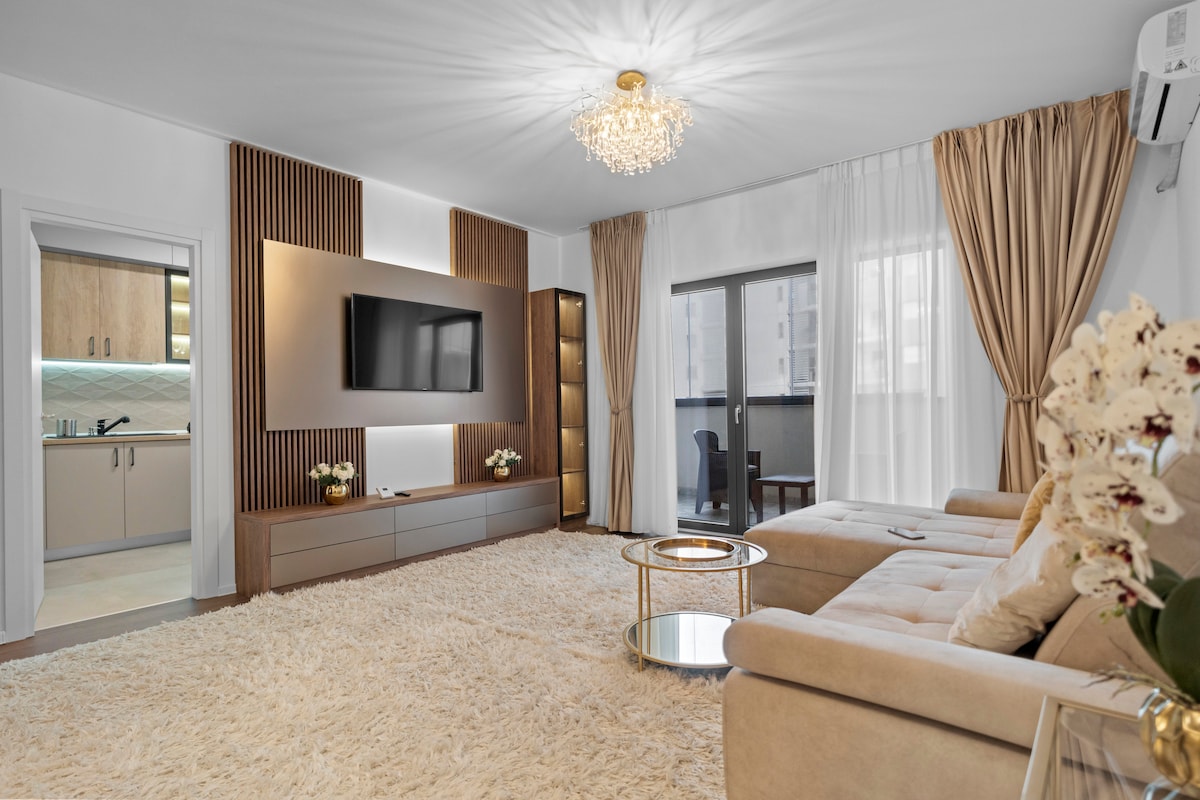 Stylish Gold Accents