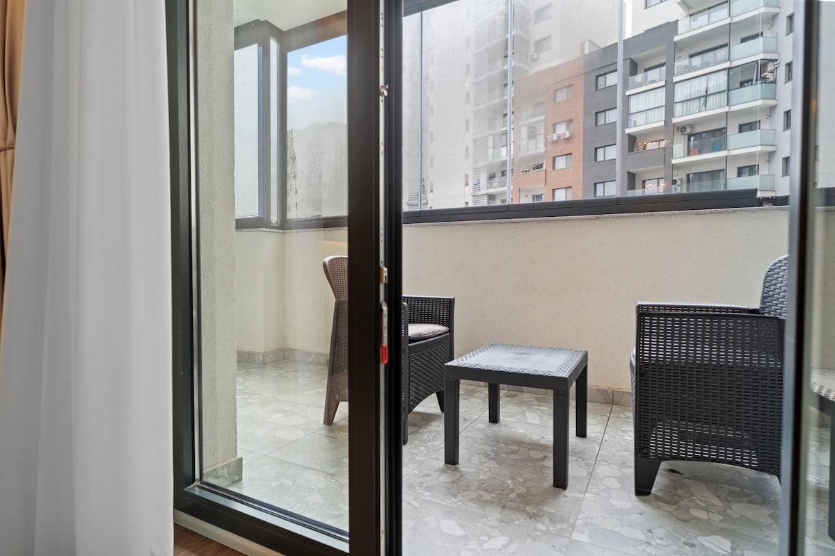 Stylish Gold Accents foto 2